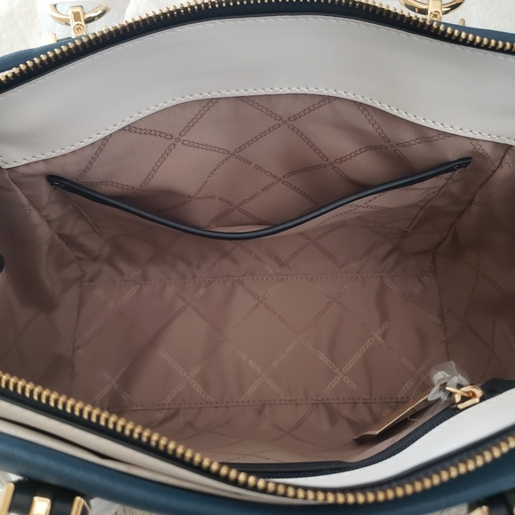 Michael Kors Blue Handbag - Picture 7 of 14